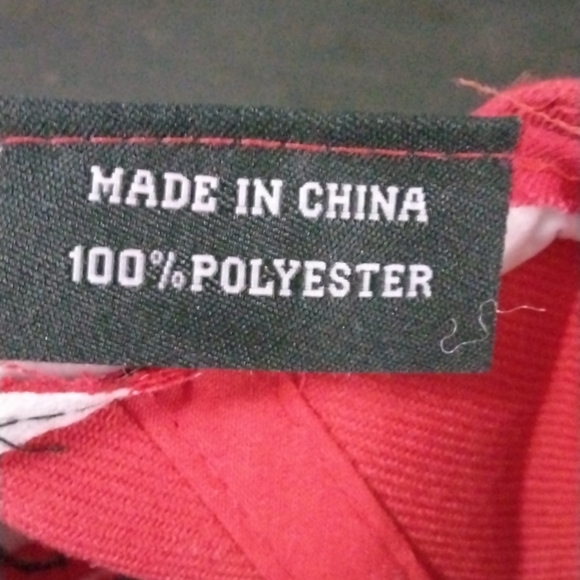 City-hunter hat color red black embroidery in excellent condition - Picture 5 of 8